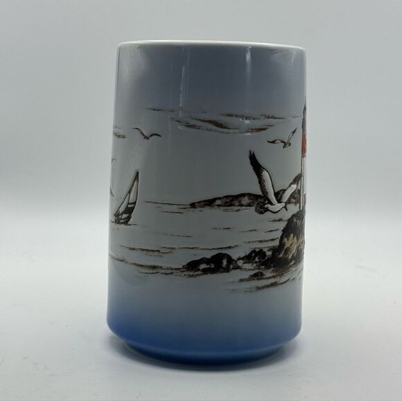 Vintage engraved lighthouse, seagull mug unmarked - Picture 2 of 6